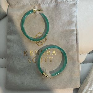Kendra Scott Kash Hoop Earrings in Seagreen gold